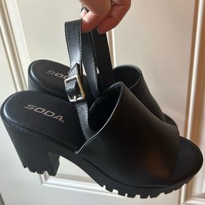 Soda black platform sandals